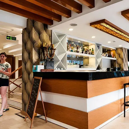Esperanza Hotel